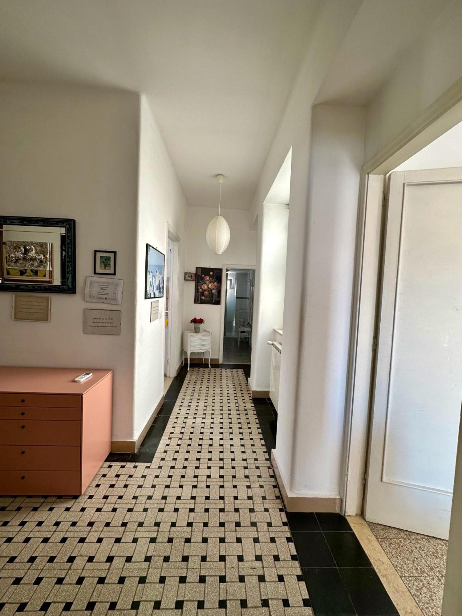 Appartamento Via Trevisani Bari Exterior photo